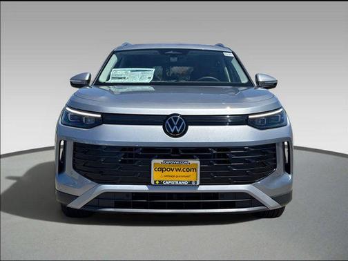 pyrite silver metallic 2026 Volkswagen Tiguan 2.0T SE