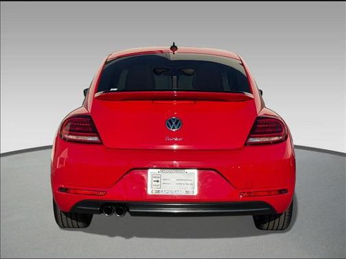 2019 Volkswagen Beetle 2.0T SE
