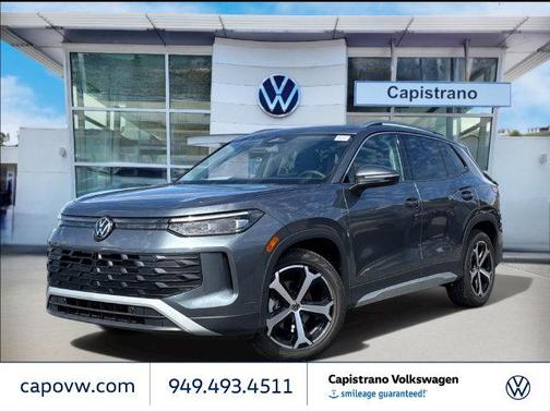 Platinum Gray 2026 Volkswagen Tiguan 2.0T SE