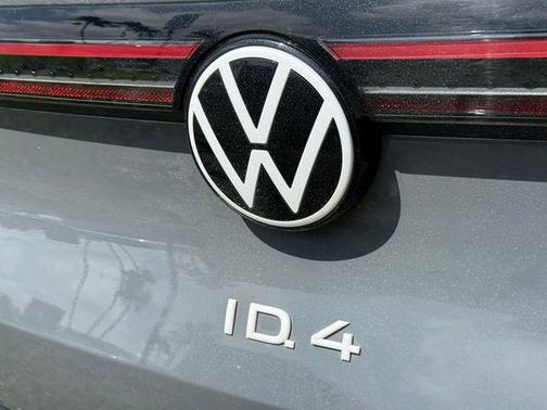 Pure Gray 2023 Volkswagen ID.4 Pro