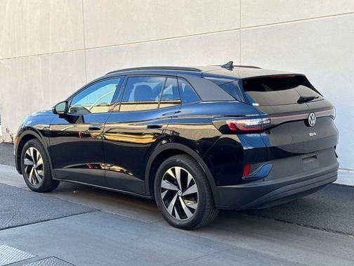 Deep Black 2023 Volkswagen ID.4 Pro
