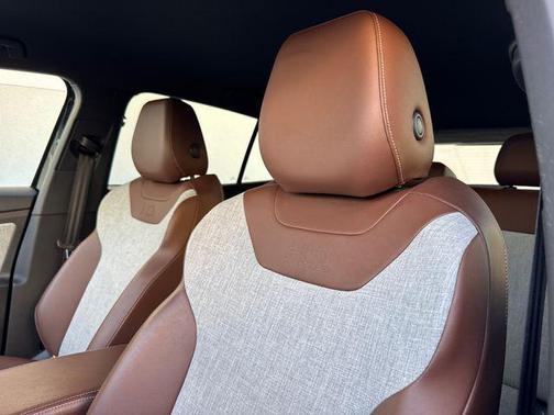 Deep Black 2023 Volkswagen ID.4 Pro