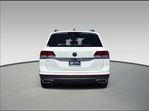 Pure White 2023 Volkswagen Atlas 2.0T SE