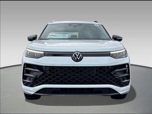 opal white pearl 2026 Volkswagen Tiguan 2.0T SE R-Line Black