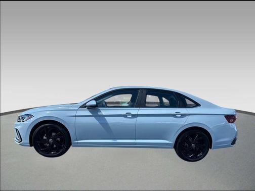 Monument Gray 2026 Volkswagen Jetta 1.4T SE