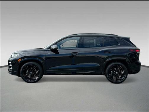 2025 Volkswagen Tiguan 2.0T SE R-Line Black