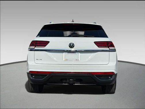 Pure White 2023 Volkswagen Atlas Cross Sport 3.6L V6 SE w/Technology