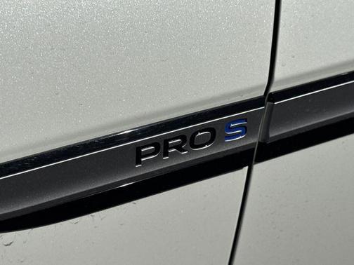 Opal White 2023 Volkswagen ID.4 Pro S Plus