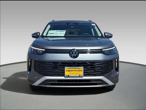 Platinum Gray 2026 Volkswagen Tiguan 2.0T SE 4MOTION