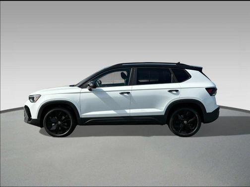 2026 Volkswagen Taos SE Black