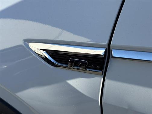 2020 Volkswagen Tiguan 2.0T SEL R-Line 4MOTION