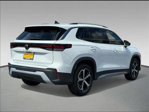 2025 Volkswagen Tiguan 2.0T SE