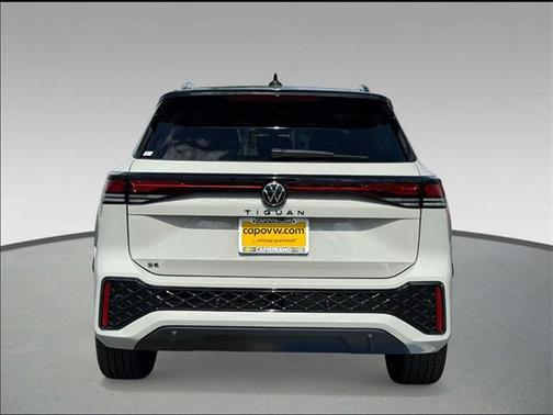2025 Volkswagen Tiguan 2.0T SE R-Line Black