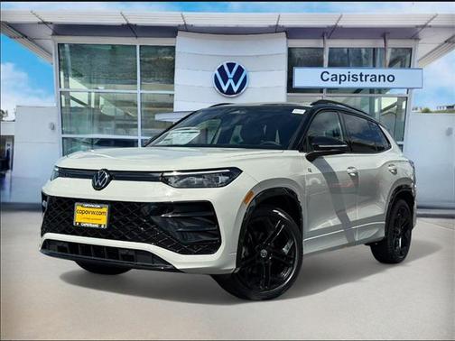 2025 Volkswagen Tiguan 2.0T SE R-Line Black