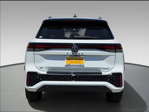 opal white pearl 2026 Volkswagen Tiguan 2.0T SE R-Line Black 4MOTION