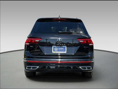 Deep Black 2022 Volkswagen Tiguan 2.0T SEL R-Line 4MOTION