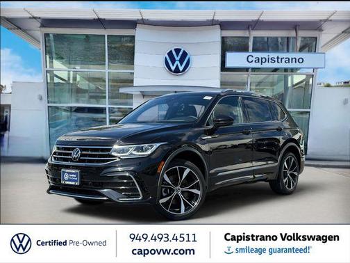 Deep Black 2022 Volkswagen Tiguan 2.0T SEL R-Line 4MOTION