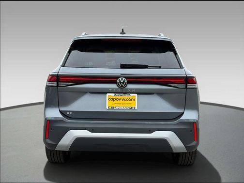 Platinum Gray 2026 Volkswagen Tiguan 2.0T SE