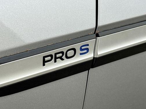 Silver Mist Metallic 2023 Volkswagen ID.4 Pro S