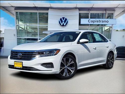 Pure White 2020 Volkswagen Passat 2.0T SE