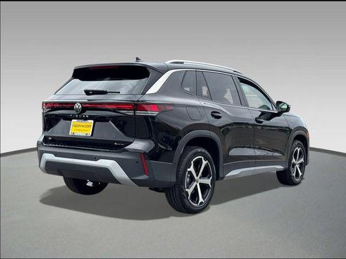 Deep Black 2026 Volkswagen Tiguan 2.0T SE 4MOTION