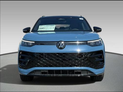 Monterey Blue w/Deep Black Roof 2026 Volkswagen Tiguan 2.0T SE R-Line Black 4MOTION