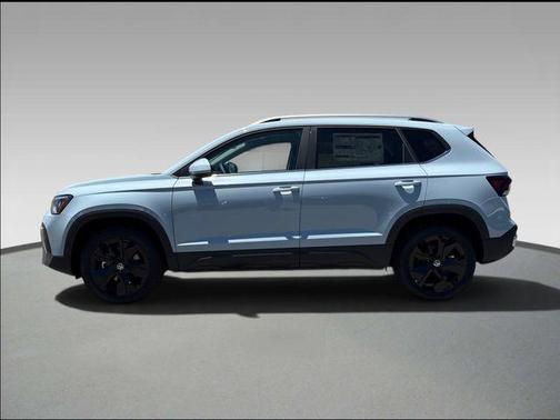 Monument Gray 2026 Volkswagen Taos SE
