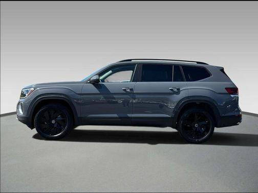 Pure Gray 2026 Volkswagen Atlas 2.0T SE w/Technology 4MOTION