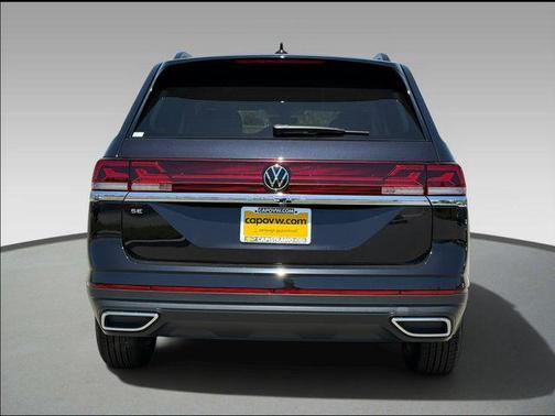 Deep Black 2026 Volkswagen Atlas 2.0T SE