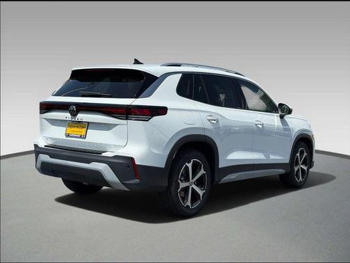 Pure White 2026 Volkswagen Tiguan 2.0T SE