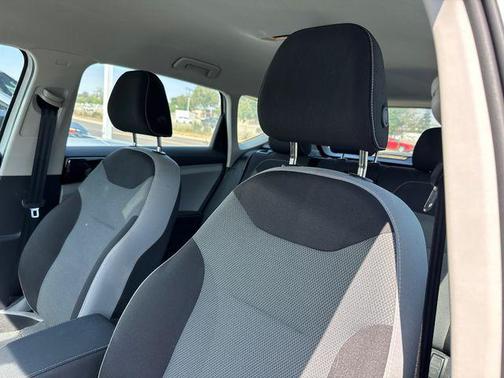 Pure White 2024 Volkswagen Taos 1.5T S