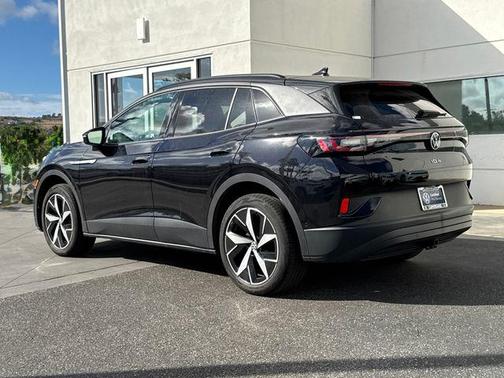Deep Black Pearl 2023 Volkswagen ID.4 AWD Pro S