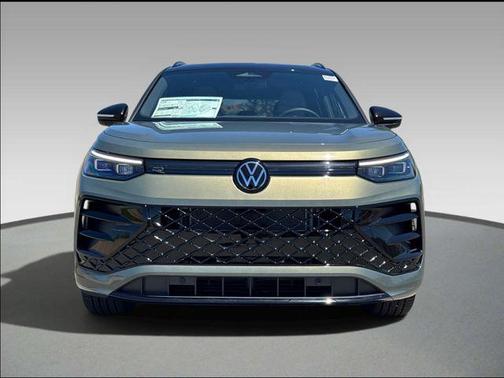 Avocado Green w/Deep Black Roof 2026 Volkswagen Tiguan 2.0T SE R-Line Black