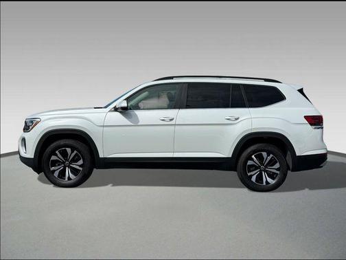 opal white pearl 2026 Volkswagen Atlas 2.0T SE