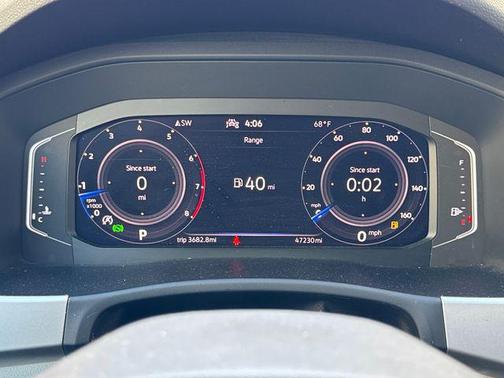 Pure White 2022 Volkswagen Atlas 3.6L SE w/Technology