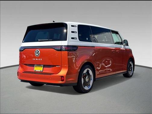 2025 Volkswagen ID. Buzz Pro S Plus with 4MOTION
