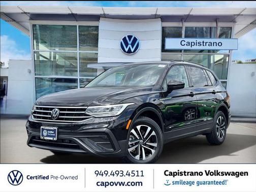 Deep Black Pearl 2024 Volkswagen Tiguan 2.0T S