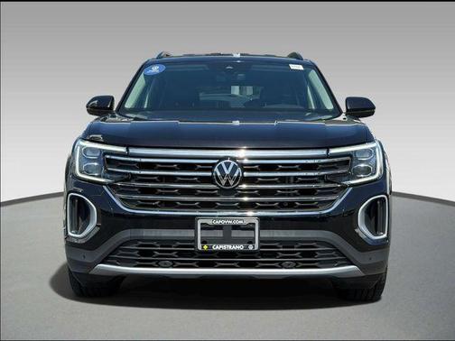 Deep Black Pearl 2024 Volkswagen Atlas 2.0T SE w/Technology