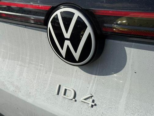 Glacier White 2022 Volkswagen ID.4 Pro S