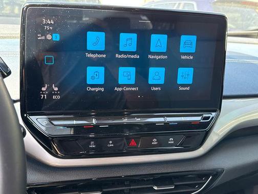 Opal White 2024 Volkswagen ID.4 S