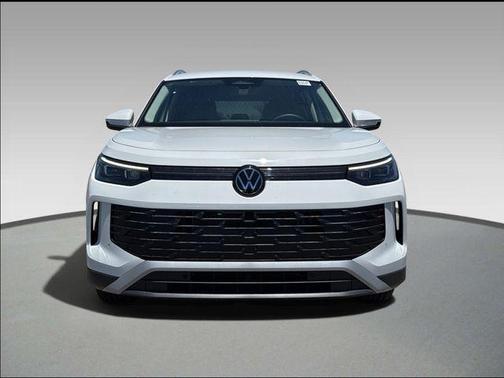 opal white pearl 2026 Volkswagen Atlas Cross Sport 2.0T SEL