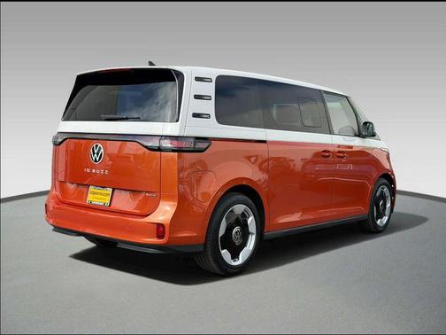 Energetic Orange 2025 Volkswagen ID. Buzz Pro S Plus with 4MOTION