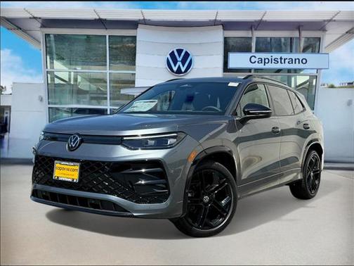 2025 Volkswagen Tiguan 2.0T SE R-Line Black