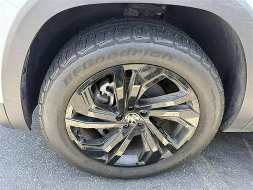 2022 Volkswagen Atlas 3.6L SE w/Technology
