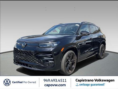 Deep Black 2025 Volkswagen Tiguan 2.0T SE R-Line Black