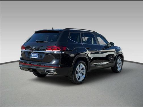 Deep Black 2023 Volkswagen Atlas 3.6L SE w/Technology
