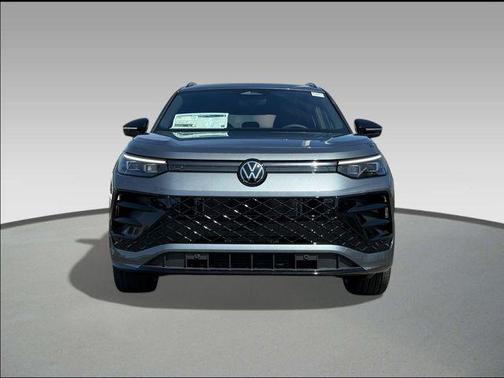 Platinum Gray 2026 Volkswagen Tiguan 2.0T SE R-Line Black 4MOTION