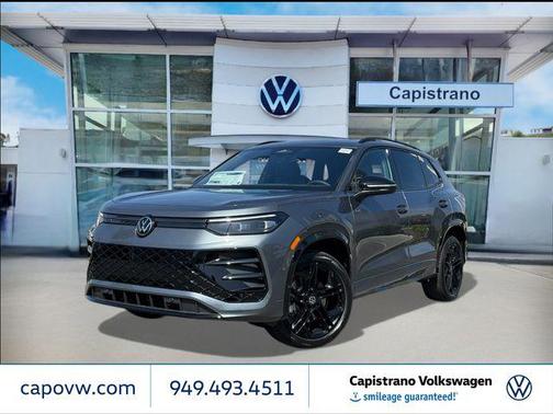 Platinum Gray 2026 Volkswagen Tiguan 2.0T SE R-Line Black 4MOTION