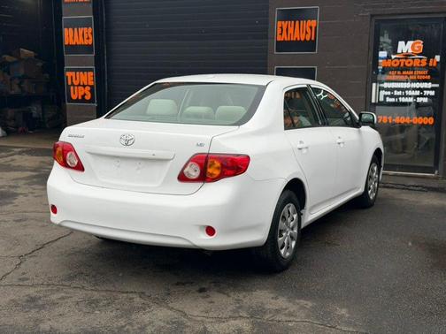 2010 Toyota Corolla LE