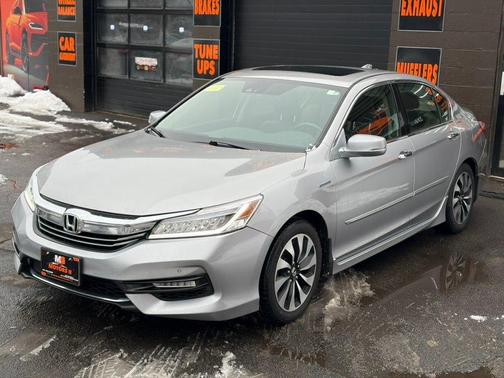 2017 Honda Accord Hybrid Touring